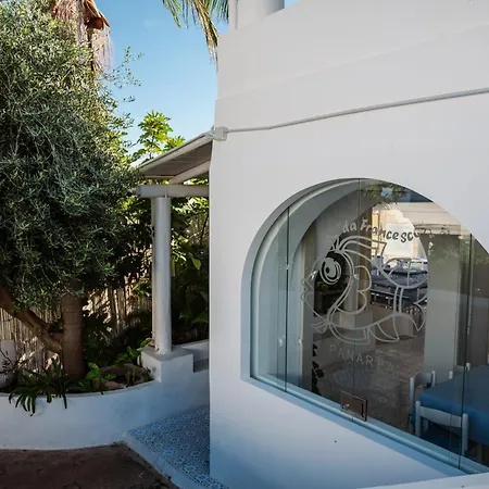 Eunymos Konukevi Panarea