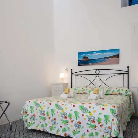 Eunymos 2* Panarea