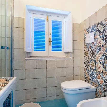 Guest house Eunymos Panarea