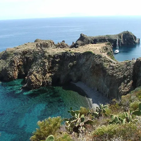 Eunymos 4* Panarea